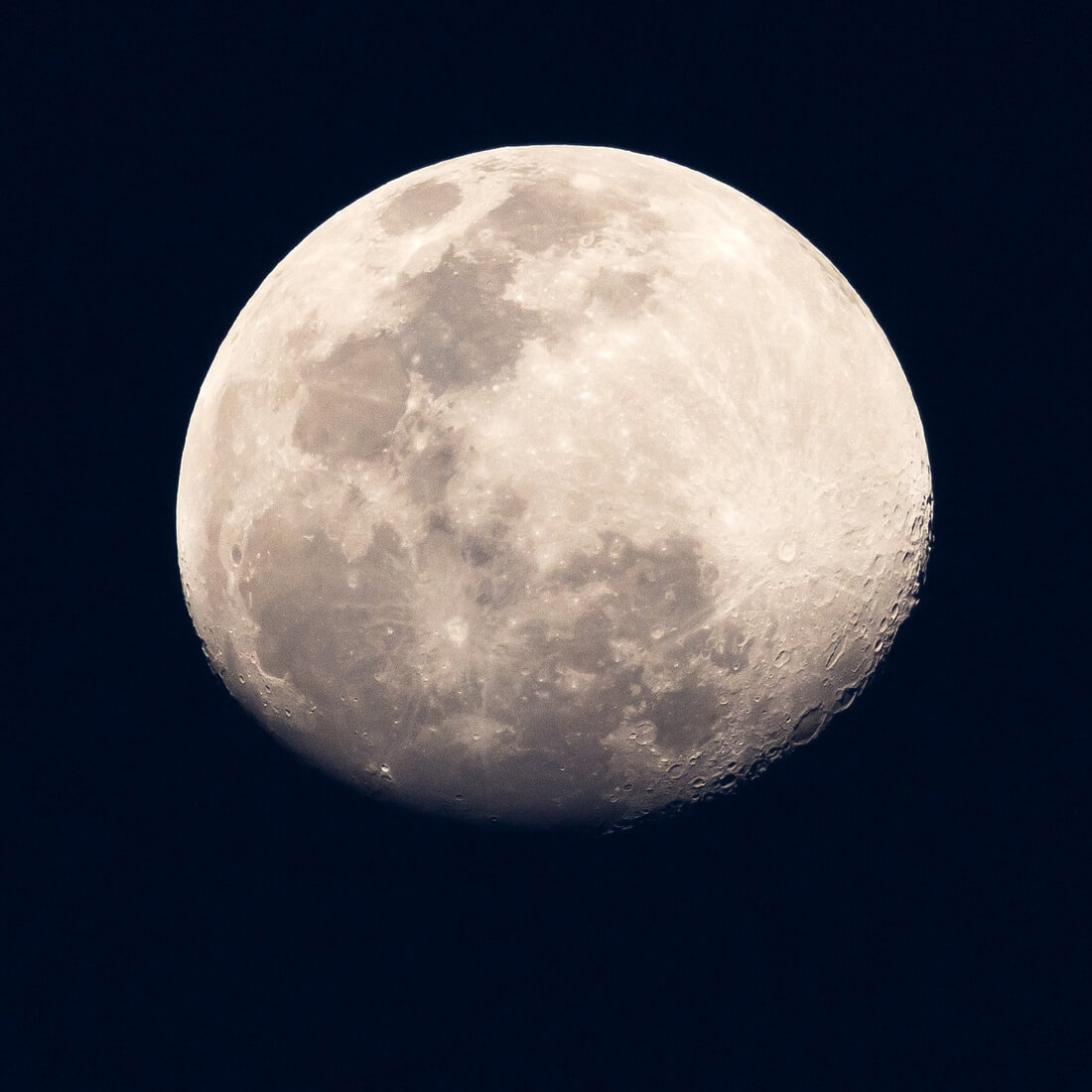 🌙 Come fotografare la Luna con il cellulare
